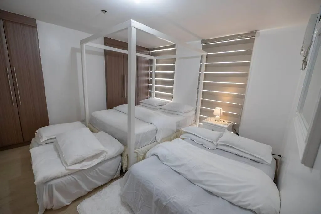 A2J Luxury 1Br Balcony Venice Suite Near Malls Manila 0*,