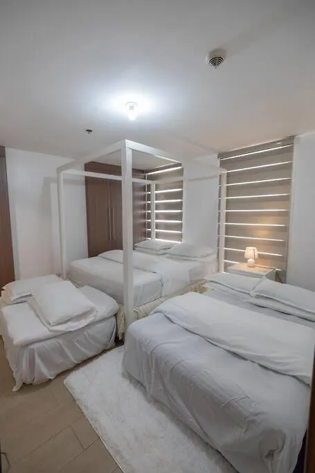 Apartment A2J Luxury 1Br Balcony Venice Suite Near Malls Manila Philippines