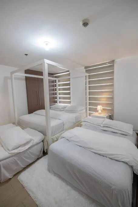 A2J Luxury 1Br Balcony Venice Suite Near Malls Manila 0*,  Philippines