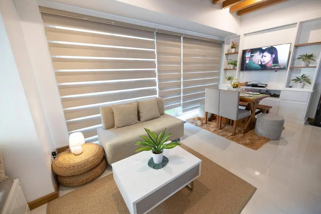 Apartment A2J Luxury 1Br Balcony Venice Suite Near Malls Manila