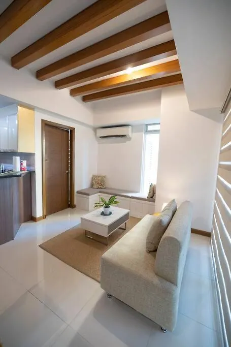 Apartment A2J Luxury 1Br Balcony Venice Suite Near Malls Manila